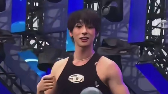 中名鼎鼎的主包总是小心翼翼的闯了很多祸！