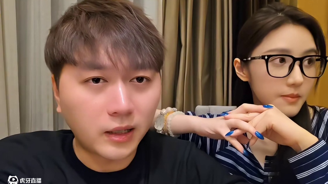 和乔妹玩儿打手，没想到打的她不玩儿了！