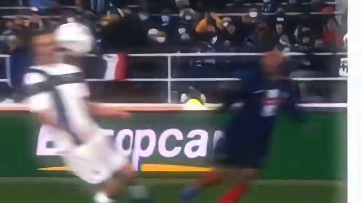 法国超跑，弯道超车！