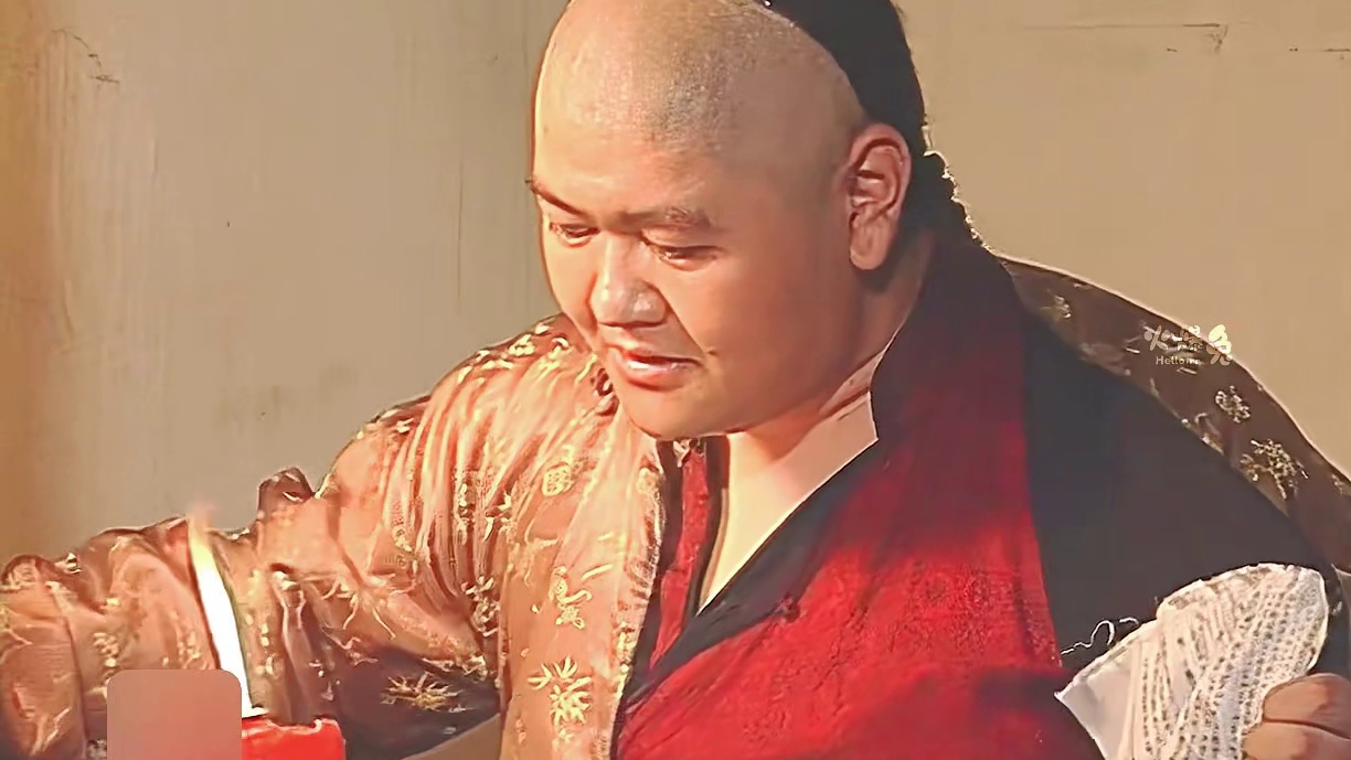 2-乾隆：一行征雁向南飞，烤鸭哥：两只烤鸭往北走