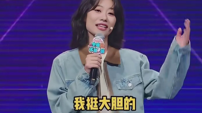 领导面前唯唯诺诺，背后重拳出击