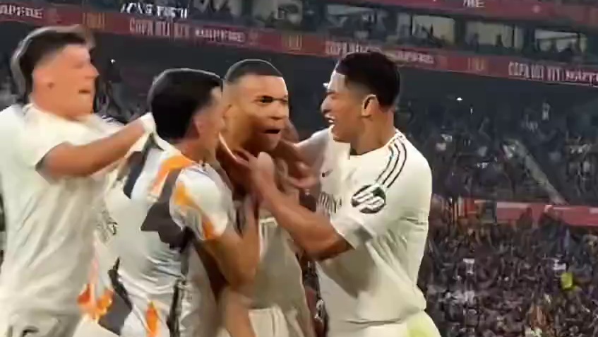 姆巴佩生涯首个任意球破门