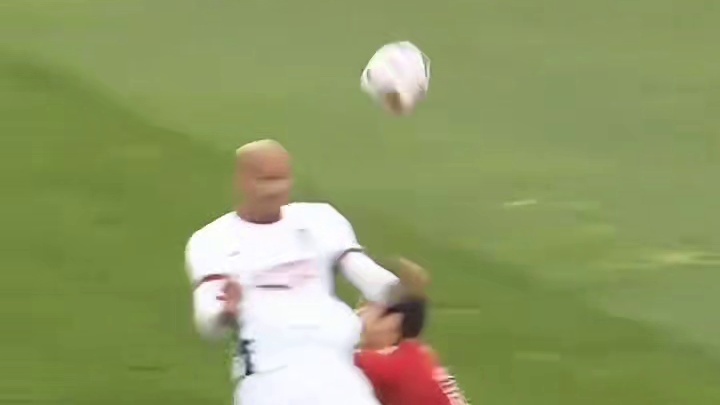 一高一快！韦世豪头球接力冲顶破门#足球