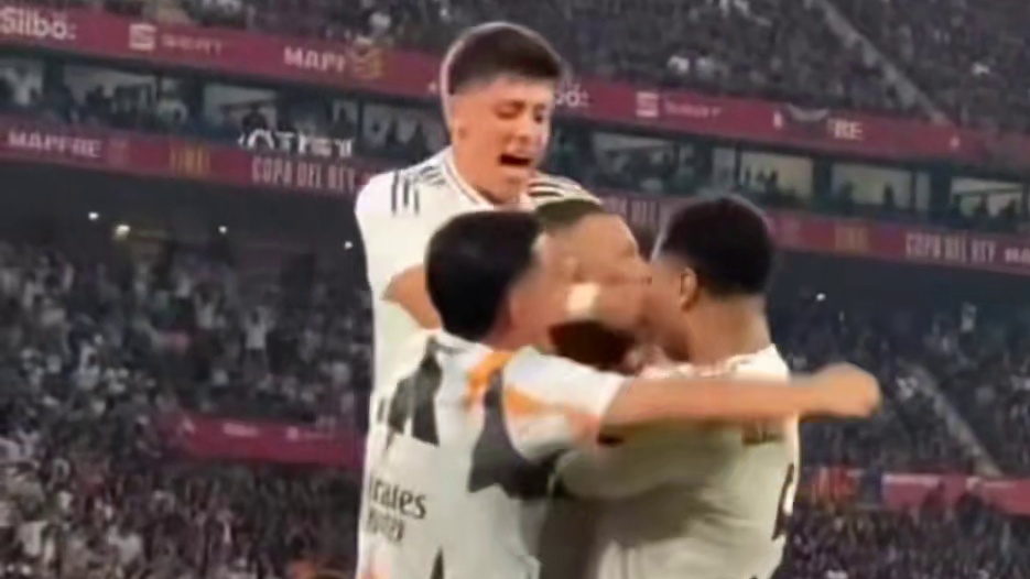 姆巴佩生涯首个任意球破门#足球#