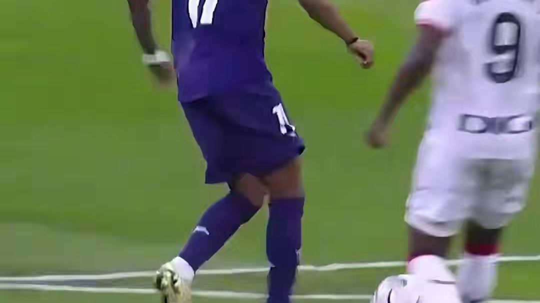 这就是你们说的右脚拉小提琴吗？