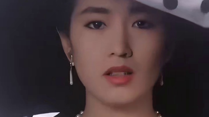 59岁的巩俐状态还是很不错的