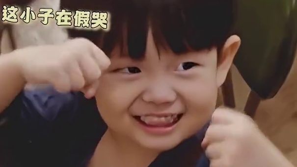 他真的好可爱的一个话痨小宝宝呀