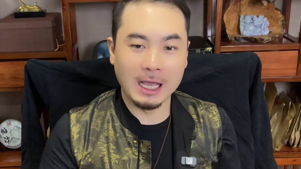 翡翠与现代风格的城市建筑结合，又是一次创新。