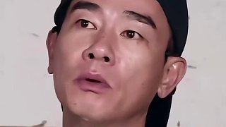 陳小春說小時(shí)候家里窮，弟弟被m了