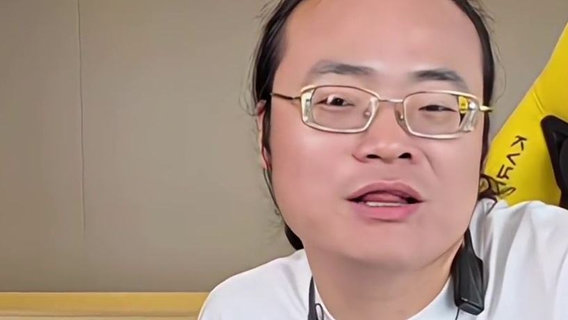 大主播游三 重慶看望倪海杉