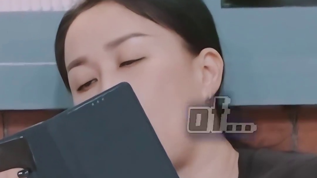 谷建芬老师：金嗓子...狗脑子...