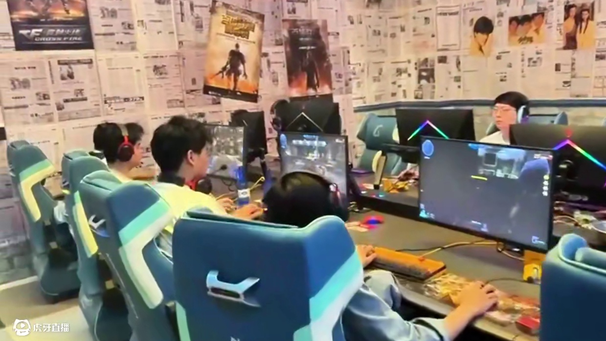 回到当年的感觉 #穿越火线怀旧模式 #穿越火线黄金周来了 #CF怀旧模式五一现状