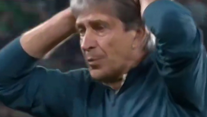 功力还在！德赫亚神反应扑出巴尔特拉头槌