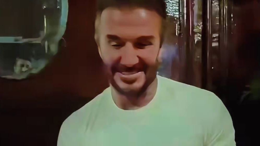 幸福美满！一家人为贝克汉姆庆祝50岁生日