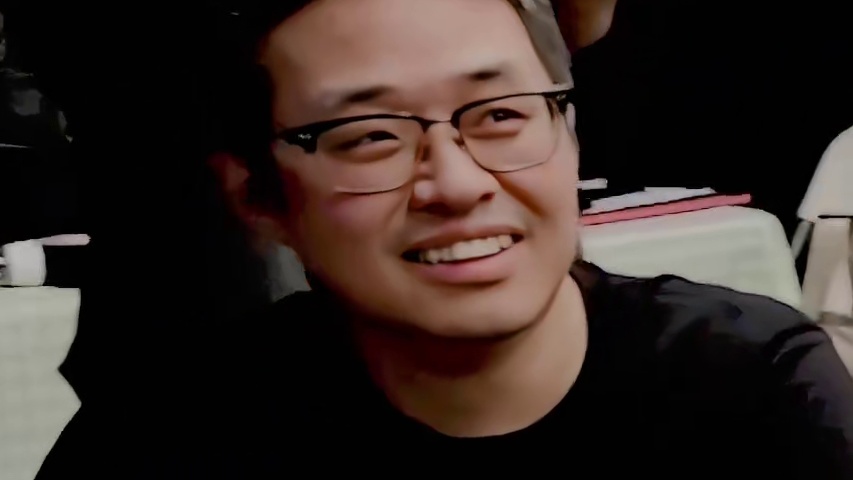 易烊千玺：我就是个无情的鼓掌机器