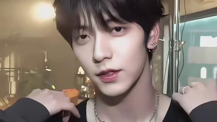 原来不能接受榴莲的人吃起来是这样的反应…