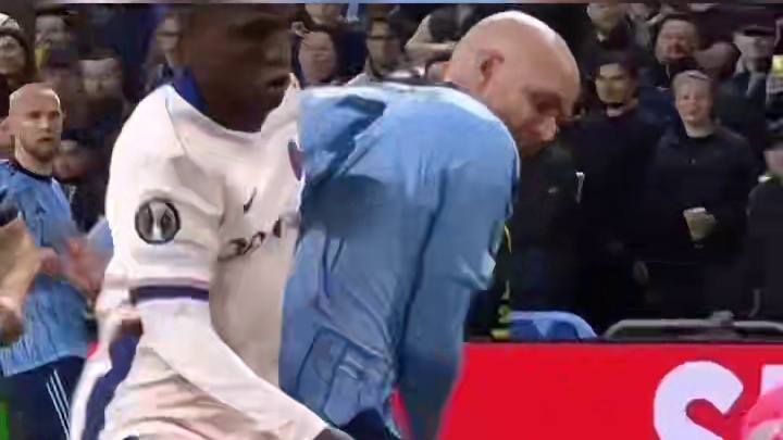 降维打击！杰克逊替补登场梅开二度