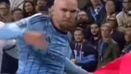 杰克逊替补登场梅开二度