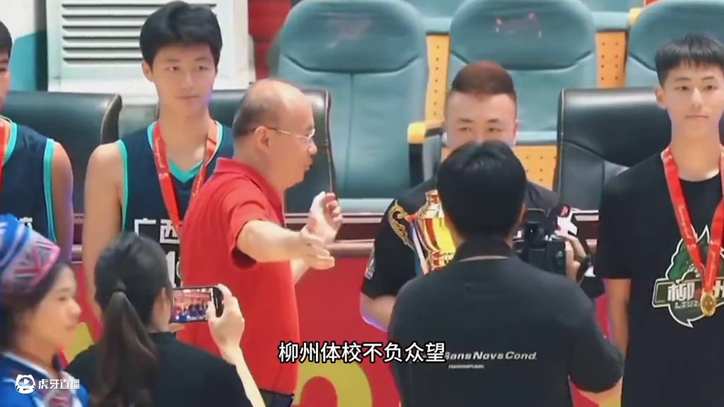 柳州体校获得广西青少年杯篮球联赛冠军 