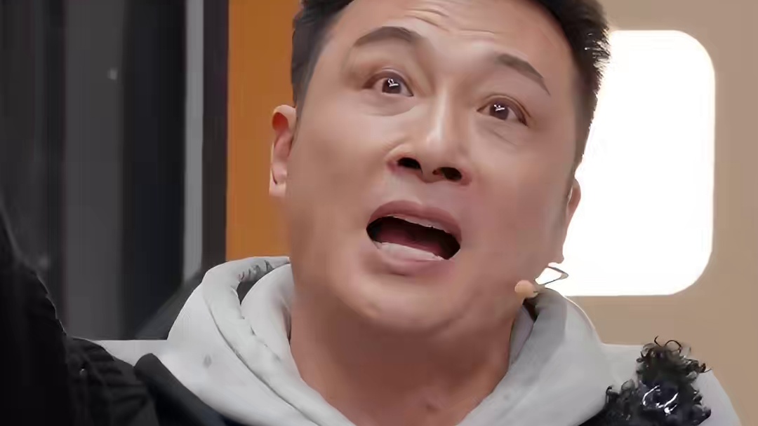 李成儒吴镇宇吃瓜