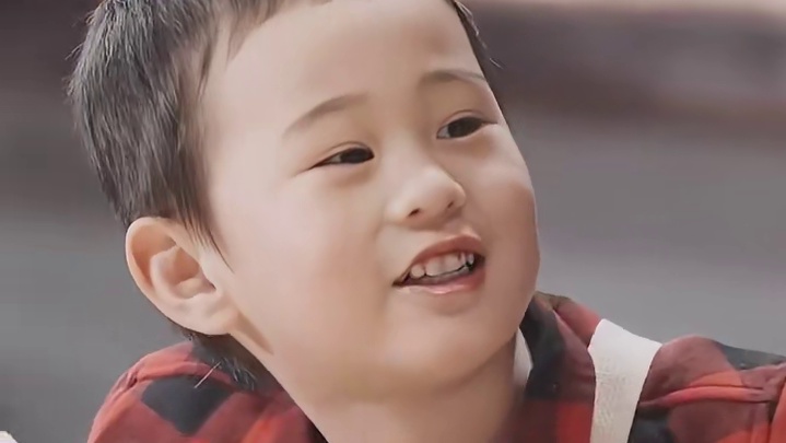 他真的好可爱好多话！