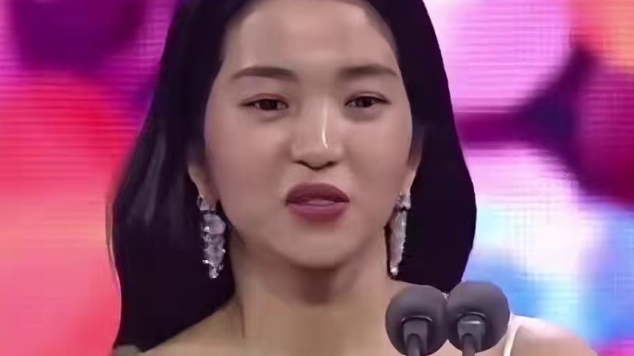 先天得奖圣体的背后是百分百的努力 #百想艺术大赏 #金泰梨 #金泰梨二封百想视后 #娱乐评论大赏