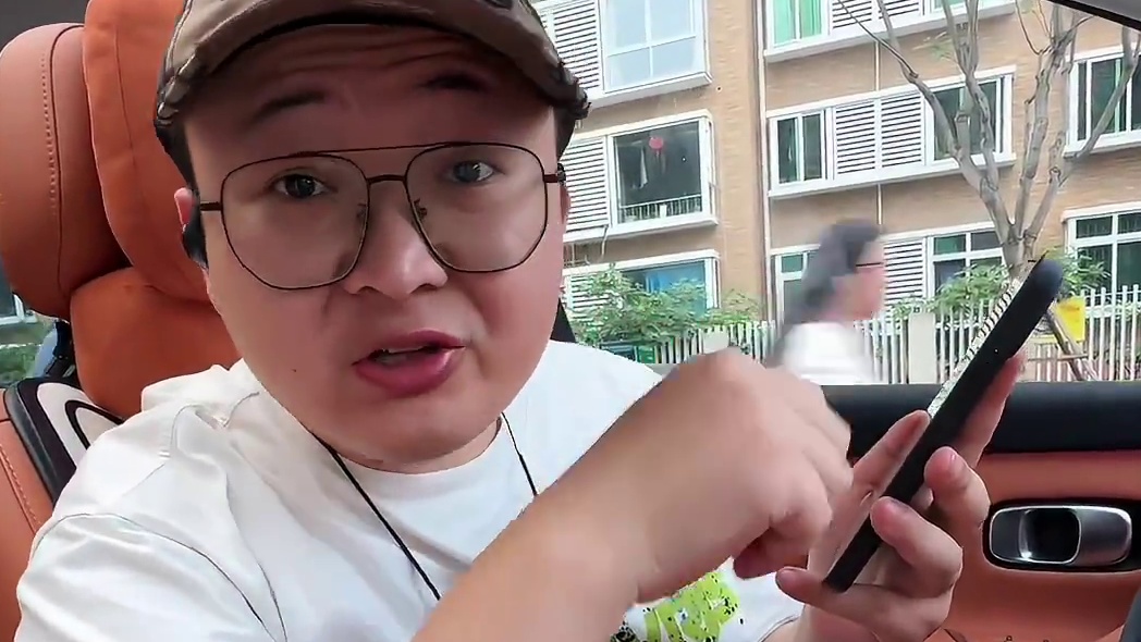 在新都超线公园，花很少的钱，吃到了这么丰盛的一桌老灌县的砂锅菜，2-3人的话可以点66的套餐，真的超