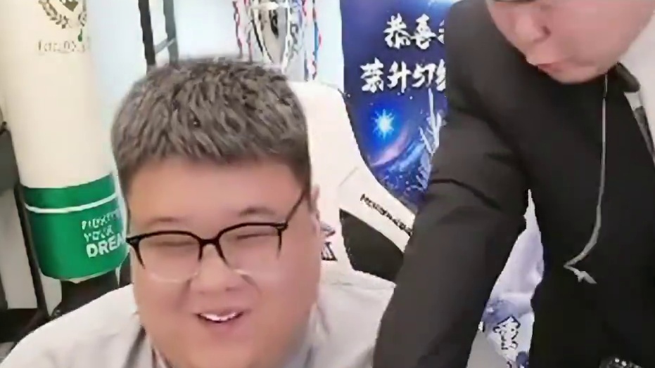 源577，你在给我玩狙，你就准备坐冷板凳吧~#CF常旭 #2025CFPL #穿越火线怀旧模式