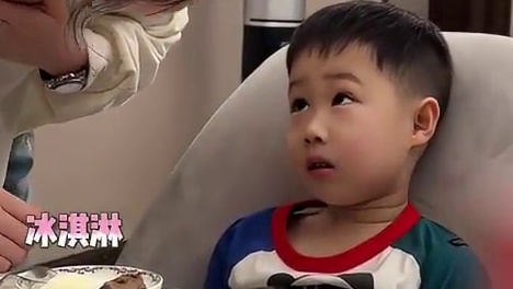 小吃货忍耐力挑战结局出乎意料#人类幼崽#萌娃 #家庭日常