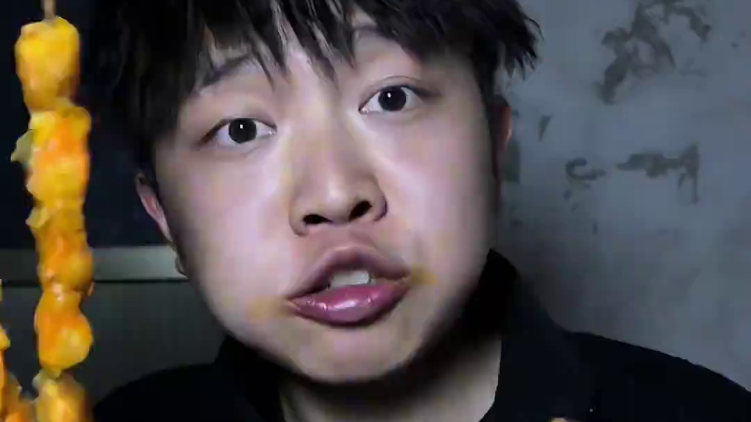 晚上馋了看剧打游戏吃一包真的老得劲了#解馋 #解压 #零食推荐 #追剧小零食 #深夜吃货