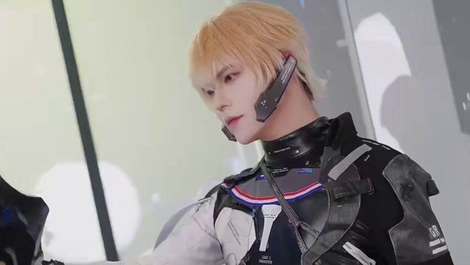 #战双帕弥什 #末路燎原 #五一广州萤火虫 萤火虫动漫游戏嘉年华 | 作战影像④
“只要你在，灰鸦小