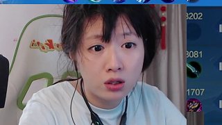 開局前的豪言壯語#巔峰賽 #豬豬小悠 #王者榮耀
