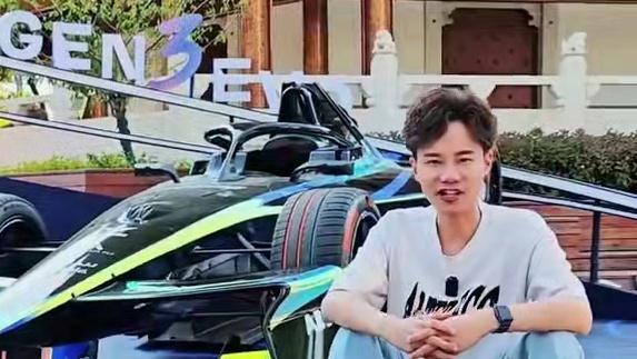 FE电动方程式的前翼到底有没有作用？我们有幸邀请到知名赛车解说刘耀，为大家讲解GEN3 Evo赛车前