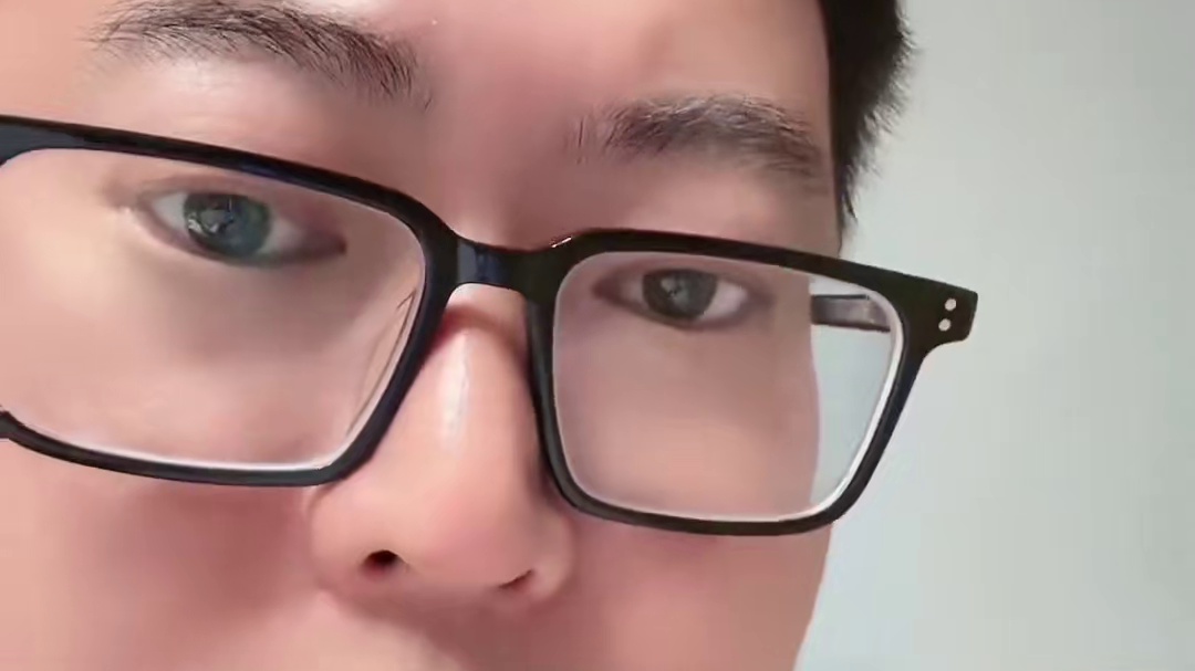 该吃就吃焦虑啥？出问题就解决问题…不想出问题？玩手机不会坏？ #内容过于真实 #实话实说 #diy电