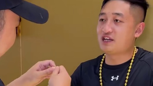 在衡阳市府路竟然开了一家金包银店！#衡阳探店 #衡阳探店小龙仔 #小龙带你玩转衡阳 #金包银 #聚喜