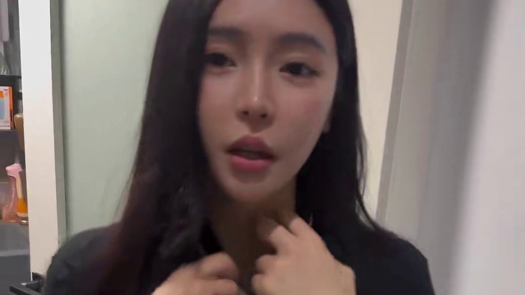 总感觉哪里不对！#川渝女生 ，#川渝暴龙 #恋爱日常#情侣日常