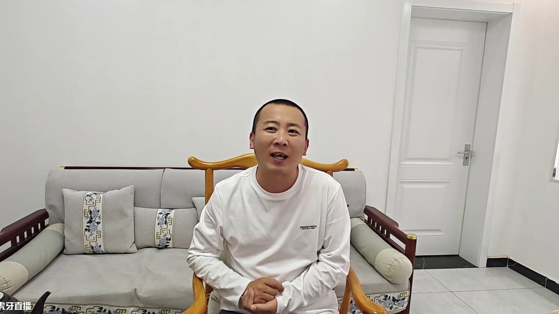 板牙上电视采访原稿件 王天一 赵鑫鑫等 庭审问题 