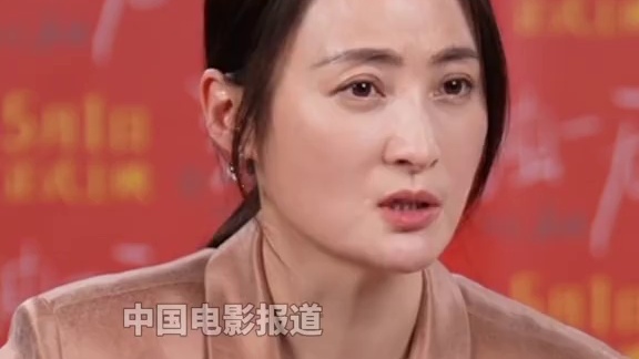 #蒋勤勤我以前拍很多古装 #蒋勤勤 说自己年轻的时候拍古装戏比较多，近几年才密集的有现实题材作品上映