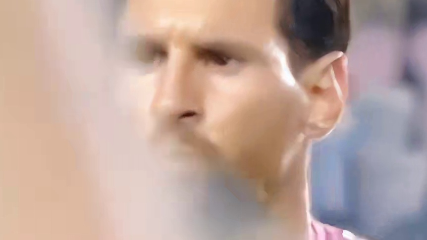 足坛震撼日：双骄同天出局，时代终章悄然奏响？