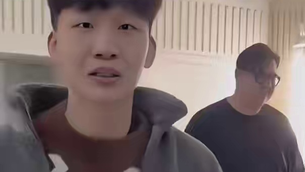 平时被欺负，但到过年这辈分小的优势就体现出来了