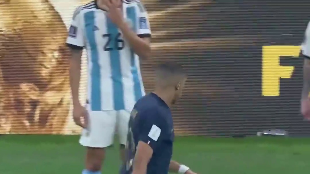 姆巴佩的友好瞬间