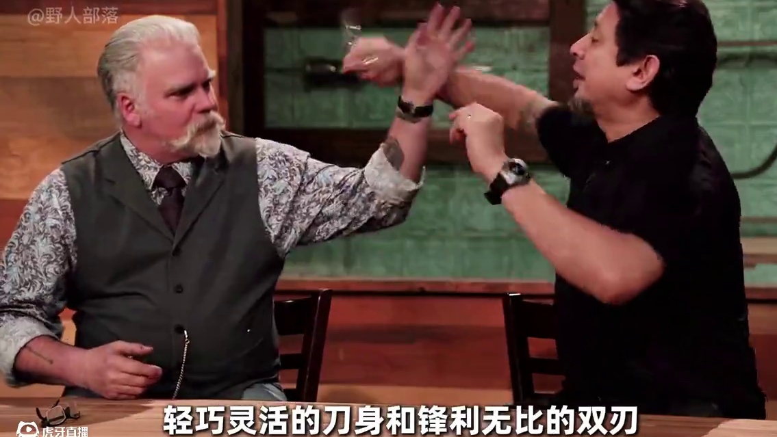 狗哥最喜欢的武器——爪刀，只需三招就能让猪肘子开花 #锻刀大师 #减速带 #锻刀大赛