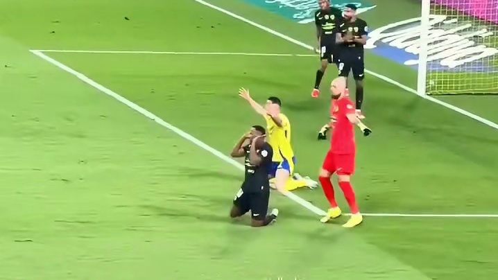 40岁老将C罗面对本泽马再遭打击！