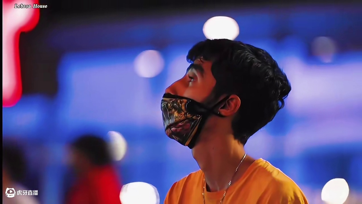 “夺冠那一刻有人泪流满面 有人陷入沉思，詹姆斯也得到了那些该有的尊重”