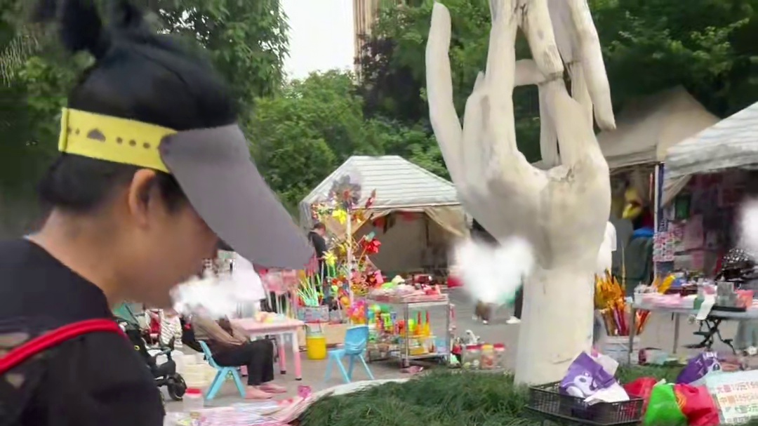 今儿又解了一个新新新菜品哈～ 重庆串串真的总能给人带来惊喜～#重庆美食 #万物皆可种草搜 #火锅 #