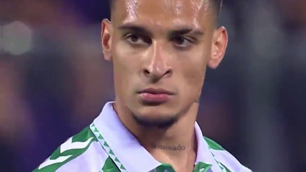 安东尼 任意球动作细节 圆神启动！球迷视角！坚毅眼神！十分角度！ 德赫亚 无言以对 #安东尼  #皇