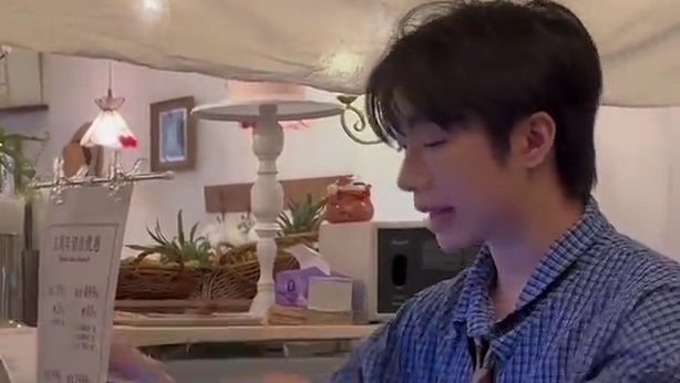 进来和我一起玩经营小游戏！ 沉浸式上餐的一天，和我一起开蛋糕店吧哈哈哈
#创业日记 #HAHAcak