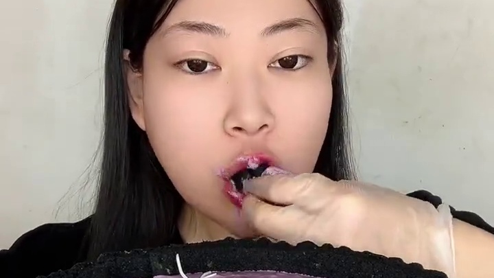 #虎皮爆浆蛋糕#北海道蛋糕 里面都是动物奶油 到手4盒 现做现发 一口爆浆 #҉嘎҉嘎҉好҉吃҉ #