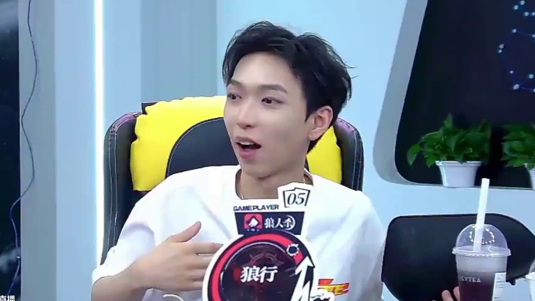 大哥怎么也没算到自己是被队友砍死的 #狼人杀 #京城大师赛 #狼人杀夜间格式