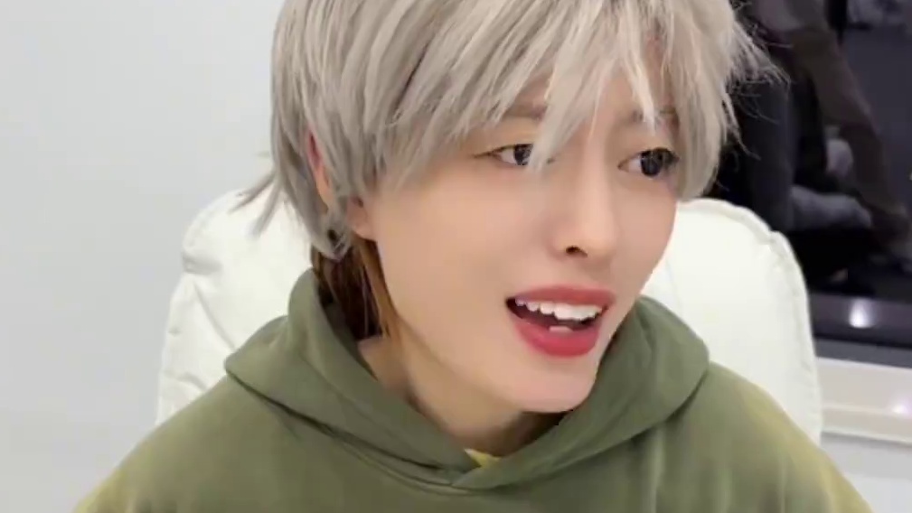 李含：钱不能解决问题！！
赵总：那是因为钱不够多！！！#一人分饰多角 #短剧 #反转 #当我成为公司